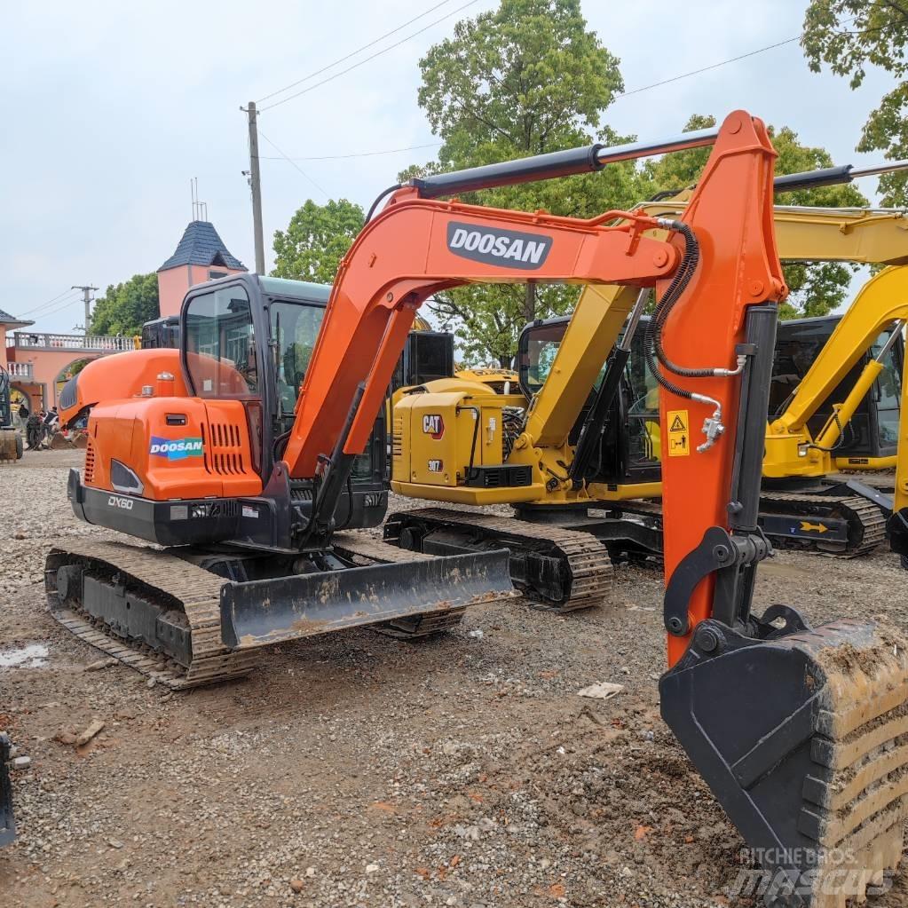 Doosan DX60 Minigraafmachines < 7t