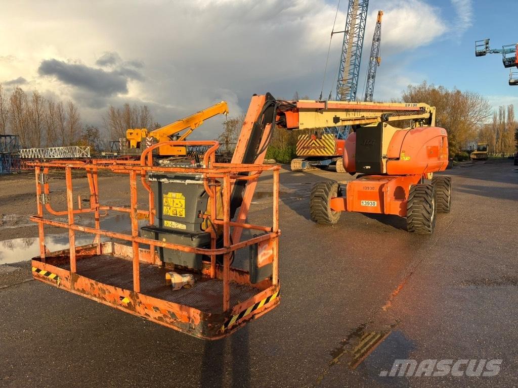 JLG 800 AJ Knikarmhoogwerkers