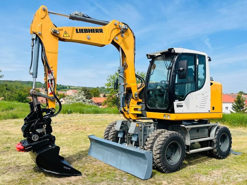 Liebherr A 910 Comp Wielgraafmachines