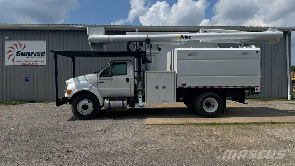 Altec LR V 56 Auto hoogwerkers