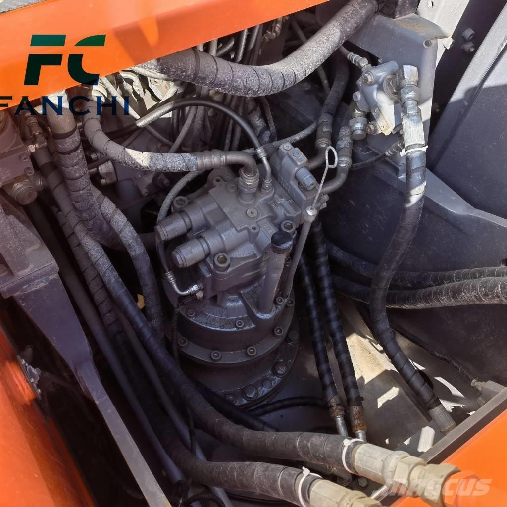 Hitachi ZX 200 Rupsgraafmachines