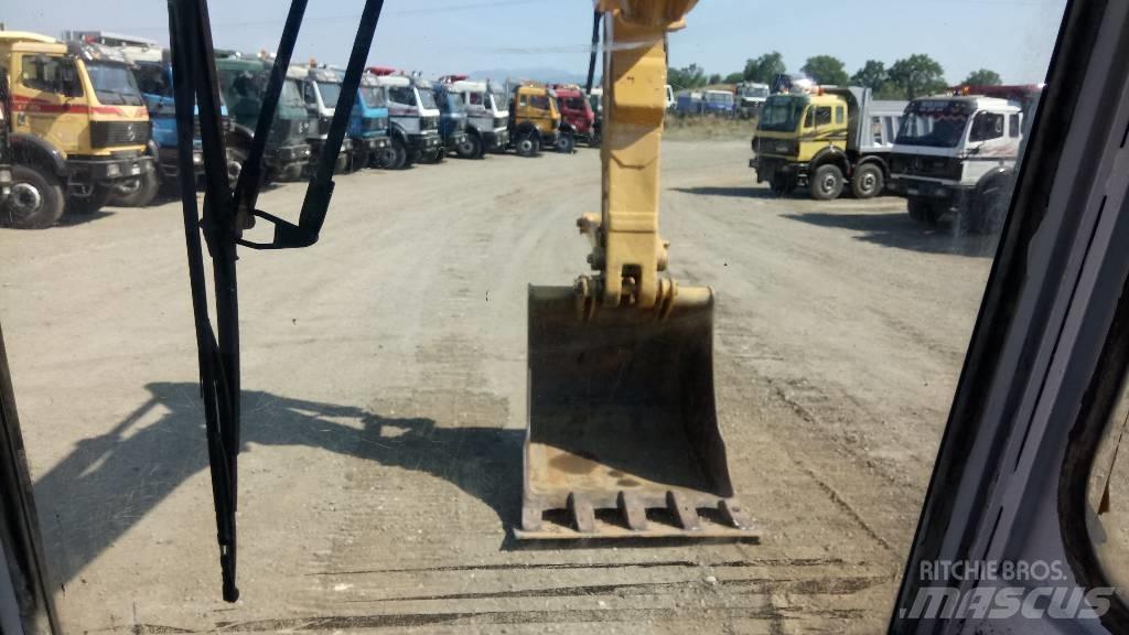 International 640 HD Rupsgraafmachines