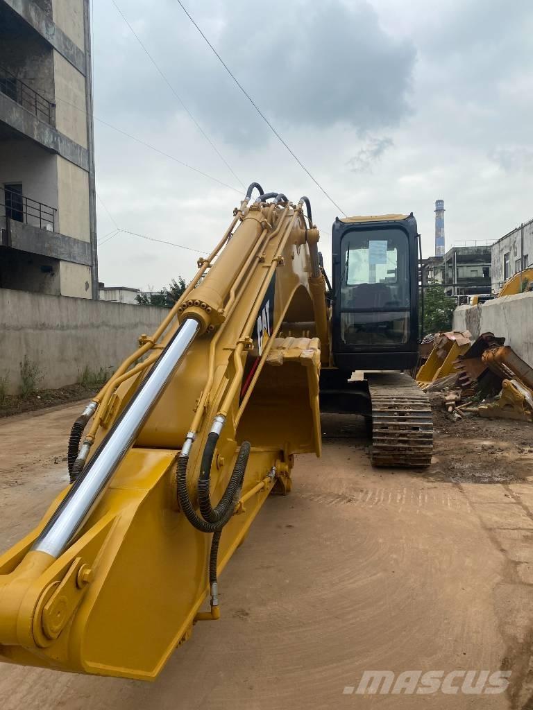 CAT 320 C Rupsgraafmachines
