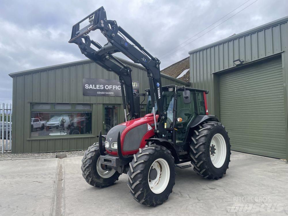 Valtra A 83 Tractoren