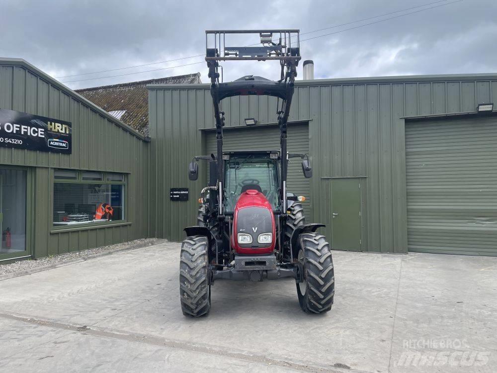 Valtra A 83 Tractoren