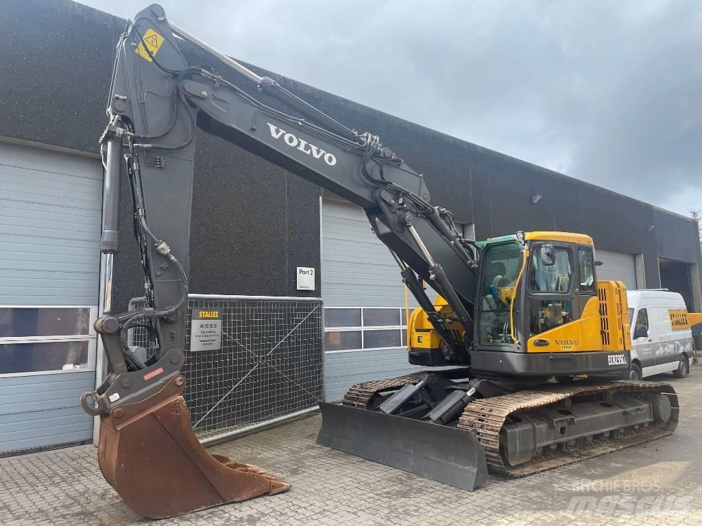 Volvo ECR235C Rupsgraafmachines
