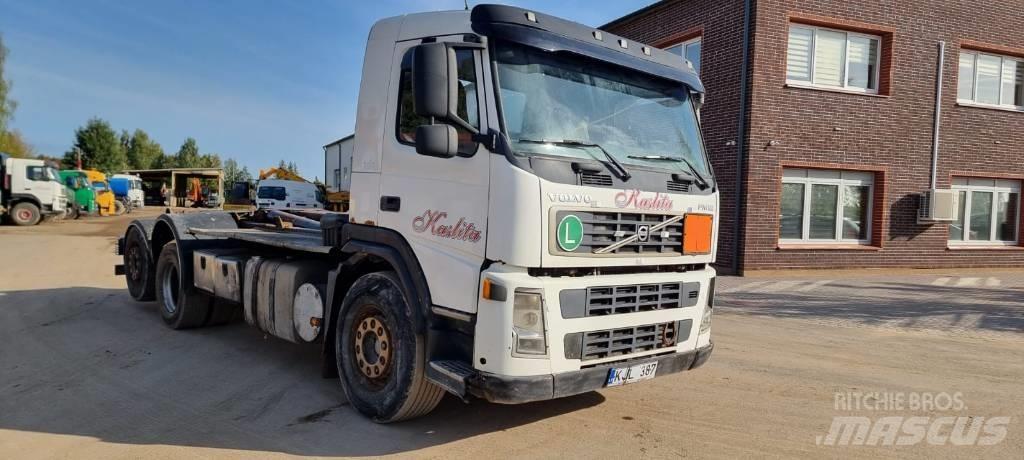 Volvo FM 12 Vrachtwagen met containersysteem