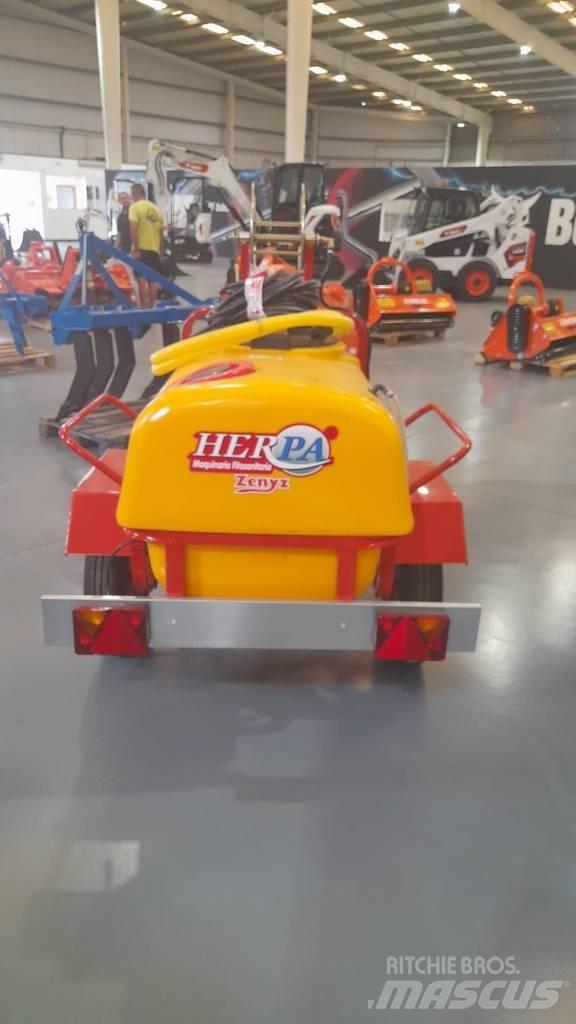  HERPA HCT04 Getrokken spuitmachines