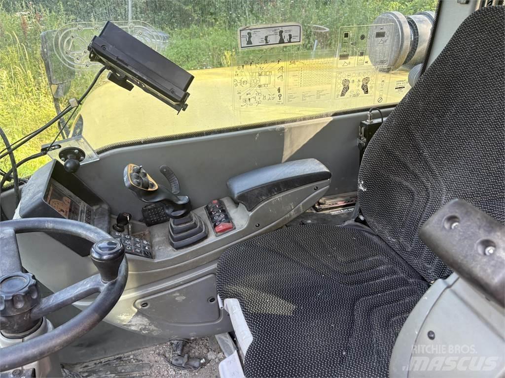 Yanmar B110W Wielgraafmachines