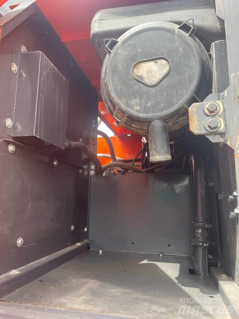 Hitachi ZX 240 Rupsgraafmachines