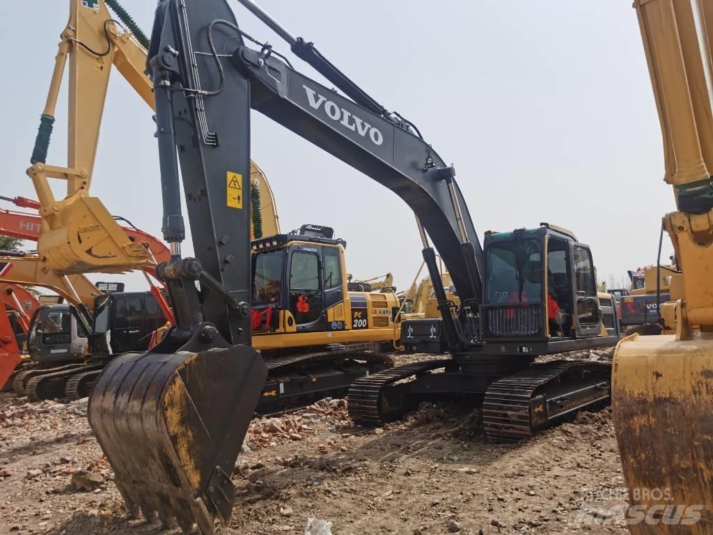 Volvo EC 240 Rupsgraafmachines