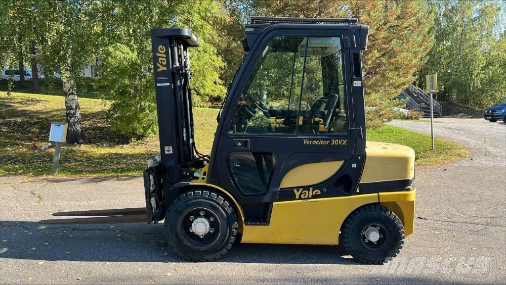 Yale GDP 30 VX Diesel heftrucks