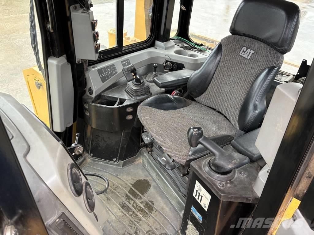 CAT D 6 T LGP Rupsdozers