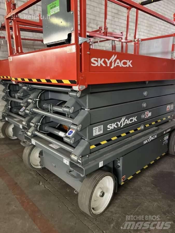 SkyJack SJ4732 Schaarhoogwerkers