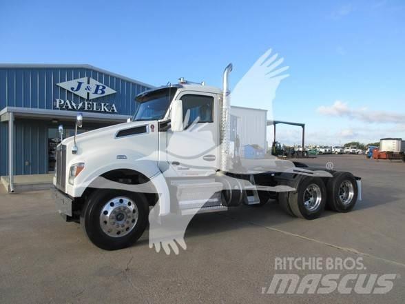 Kenworth T880 Trekkers