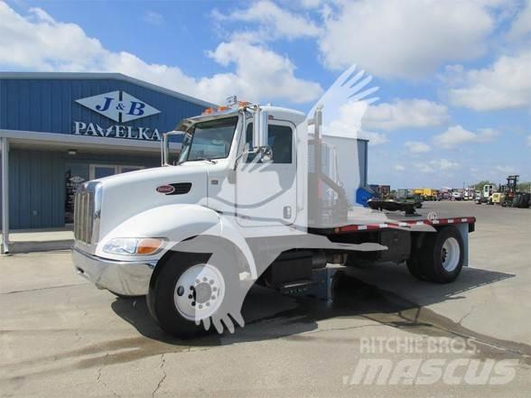 Peterbilt 337 Trekkers