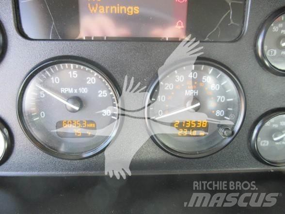 Peterbilt 337 Trekkers