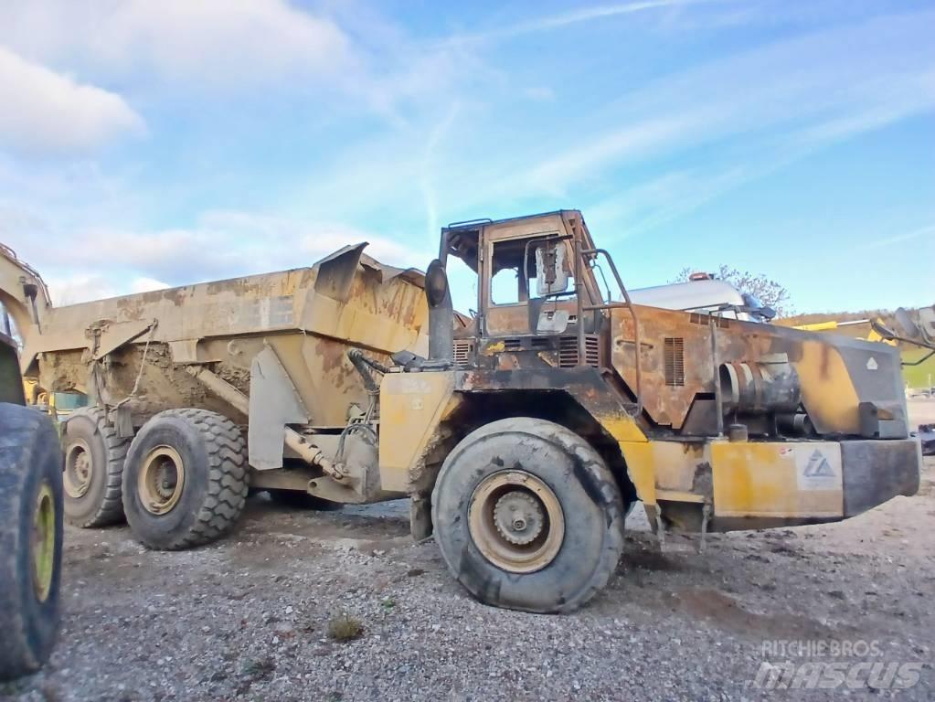 Komatsu HM 300-2 Knik dumptrucks