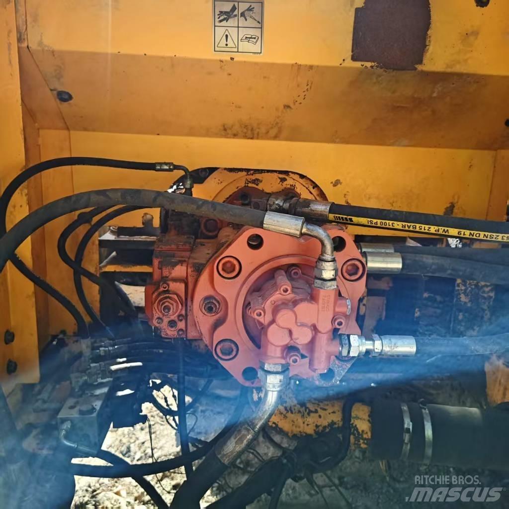 Hyundai 305LC-7 Rupsgraafmachines