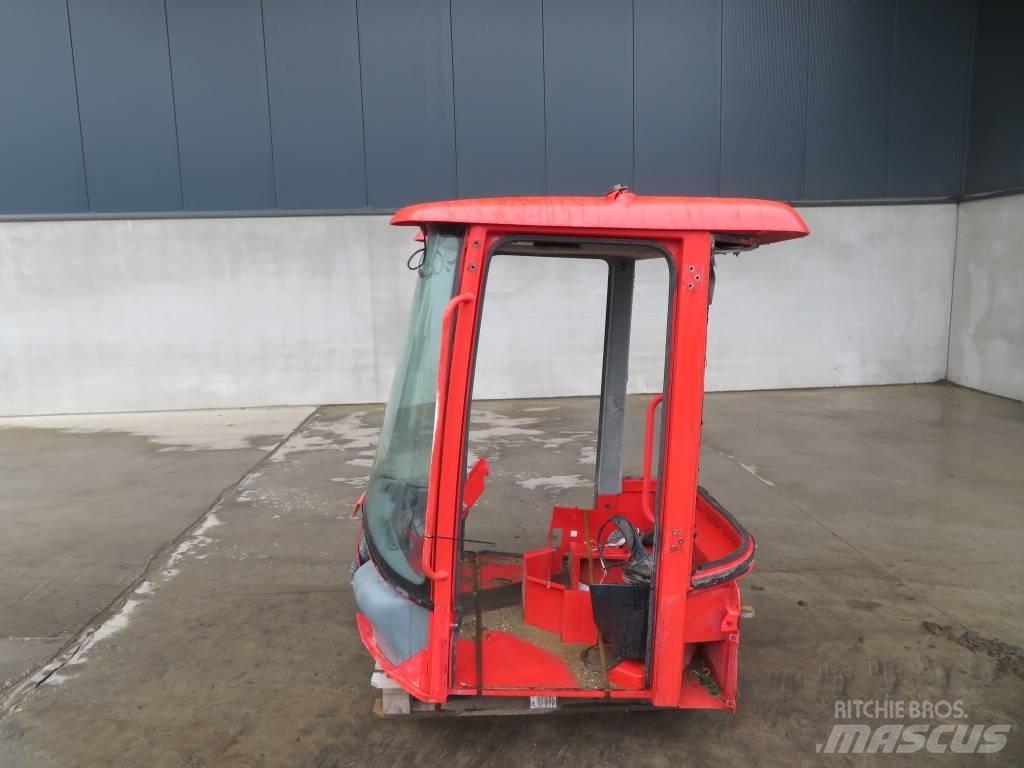 Volvo L 30 B / L 35 Cabine en interieur