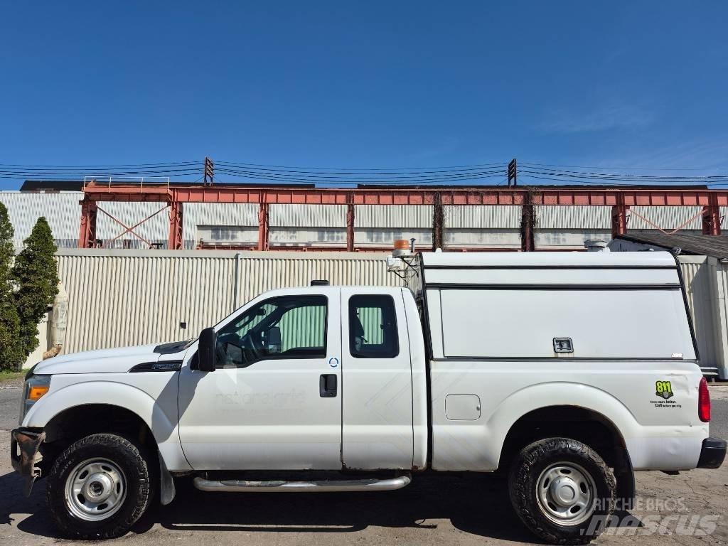 Ford F 250 Bestelwagens met open laadbak