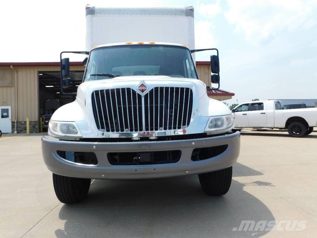 International 4300 Containerchassis