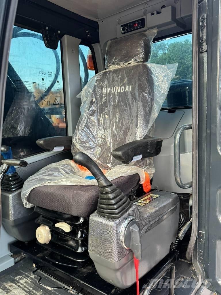 Hyundai 220HX Rupsgraafmachines