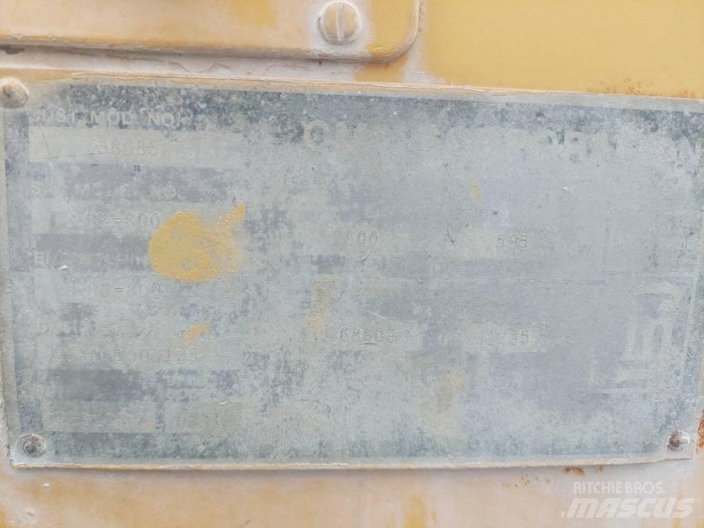 CMI RS-800 Grondverdichtingsmachines