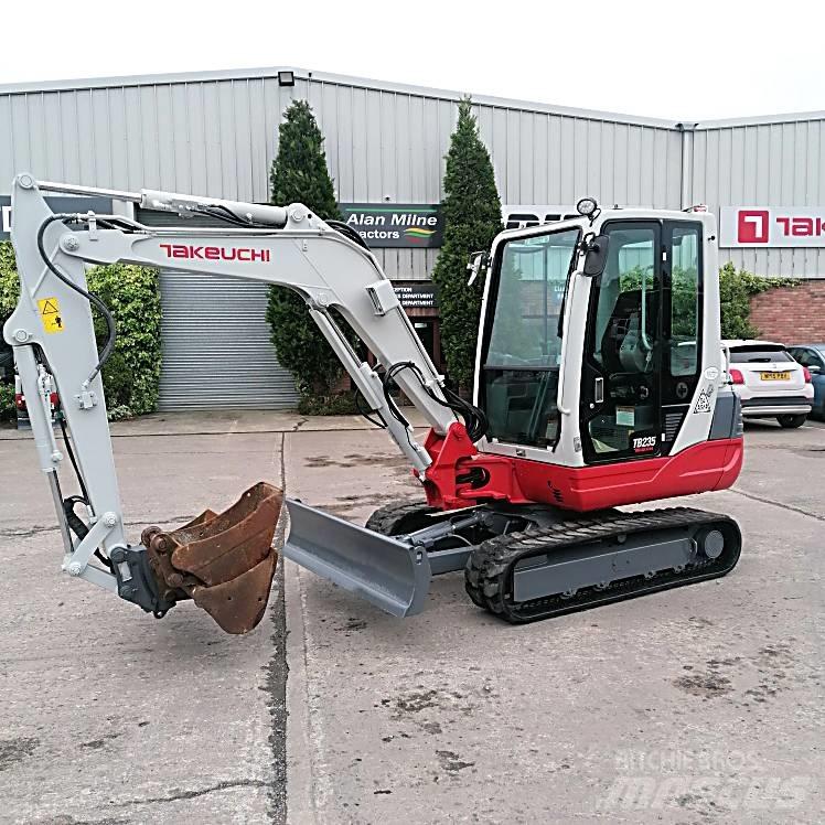 Takeuchi TB235 Minigraafmachines < 7t