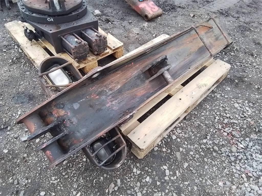 Rottne RG83 Uitrijwagenkranen