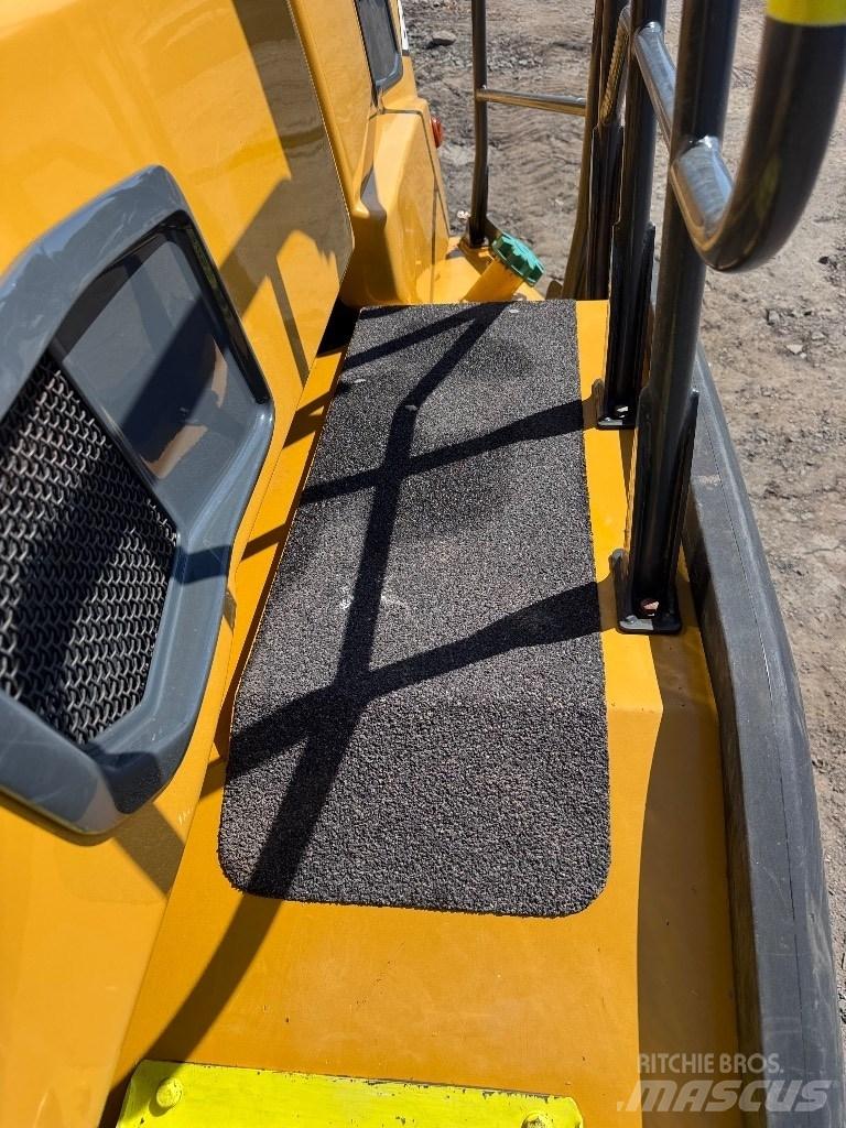 Bell B 20 E Knik dumptrucks