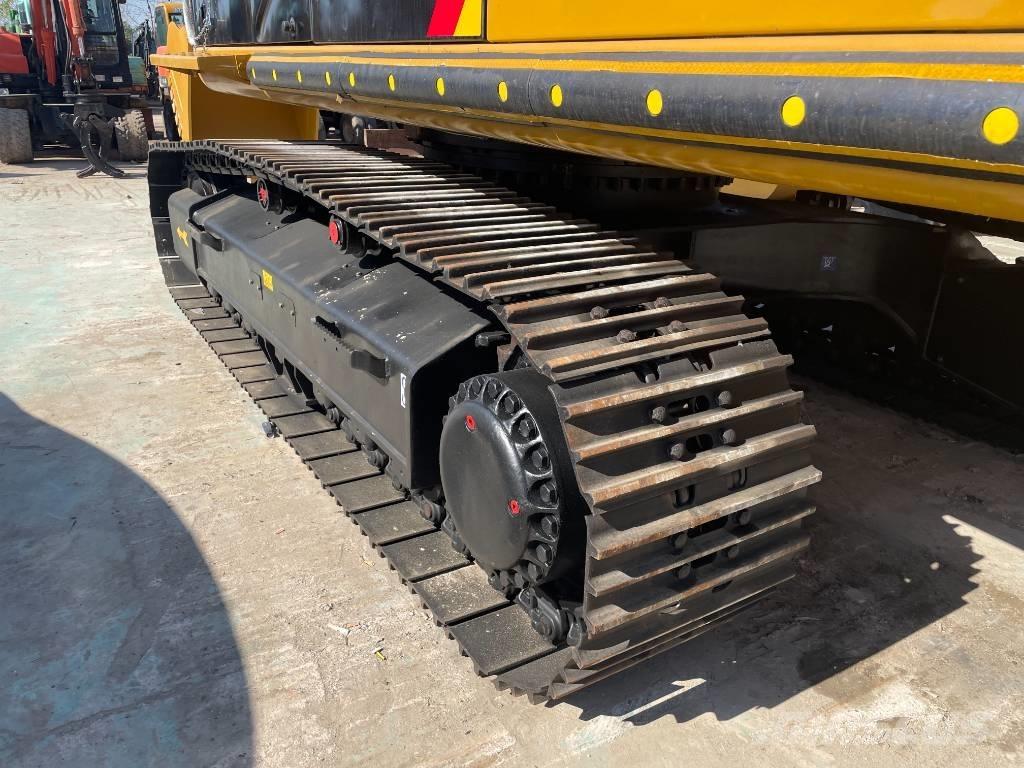 CAT 330 D Rupsgraafmachines