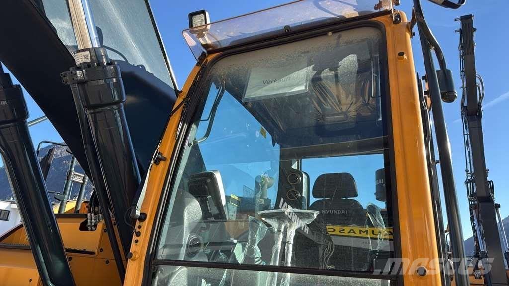 Hyundai HX235LCR Speciale Graafmachines