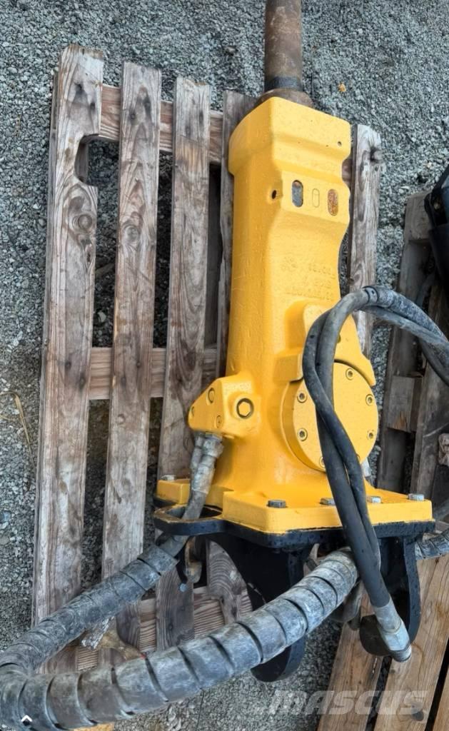 Epiroc BHB 305 Hamers en brekers