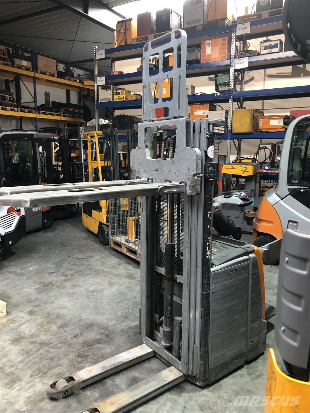 Still EXV SF16 Zelfrijdende stapelaars