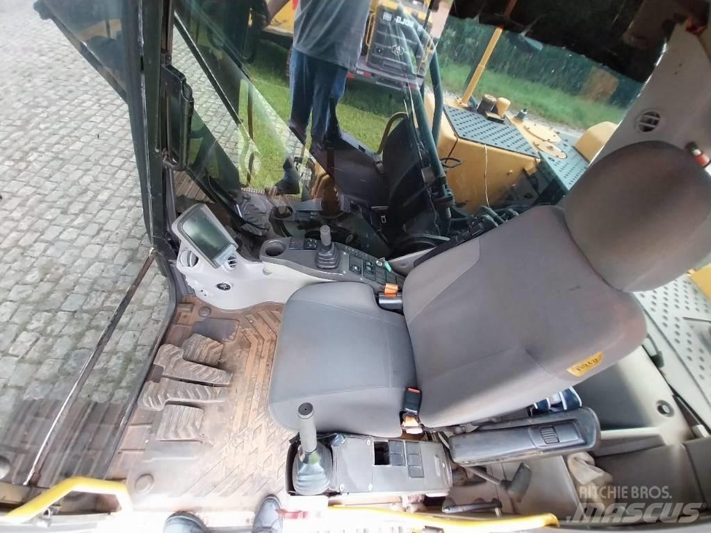 Volvo EC 220 DL Rupsgraafmachines