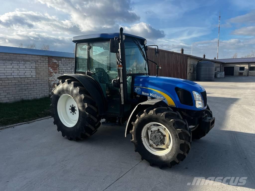 New Holland T 4050 Tractoren
