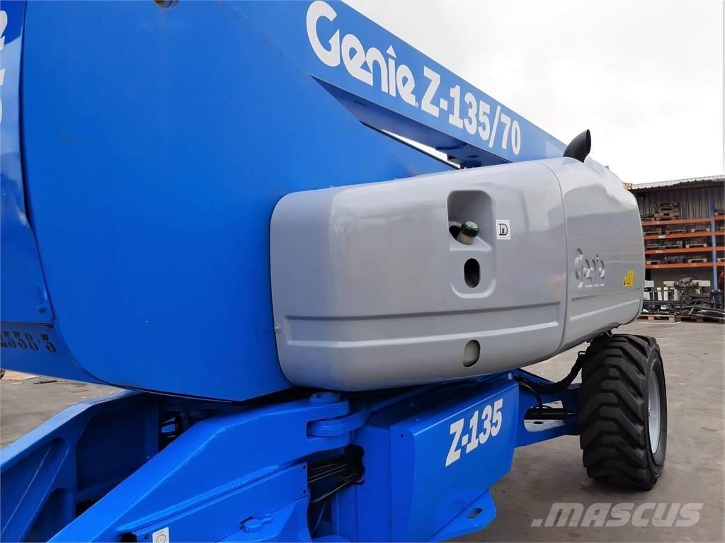 Genie Z135 70 Knikarmhoogwerkers