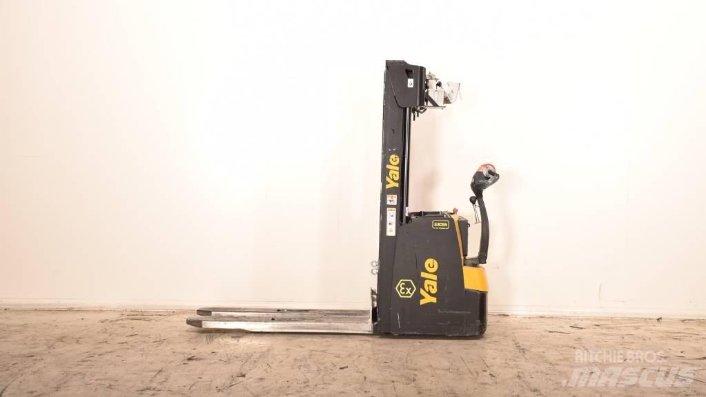 Yale MS20 Stapelaar meeloop