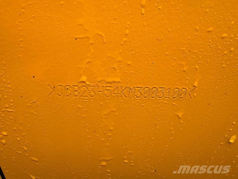 JCB 3CX PLUS AEC Graaf-laadcombinaties