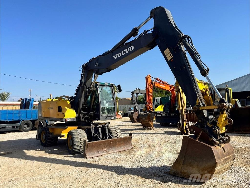 Volvo EW 180 C Wielgraafmachines