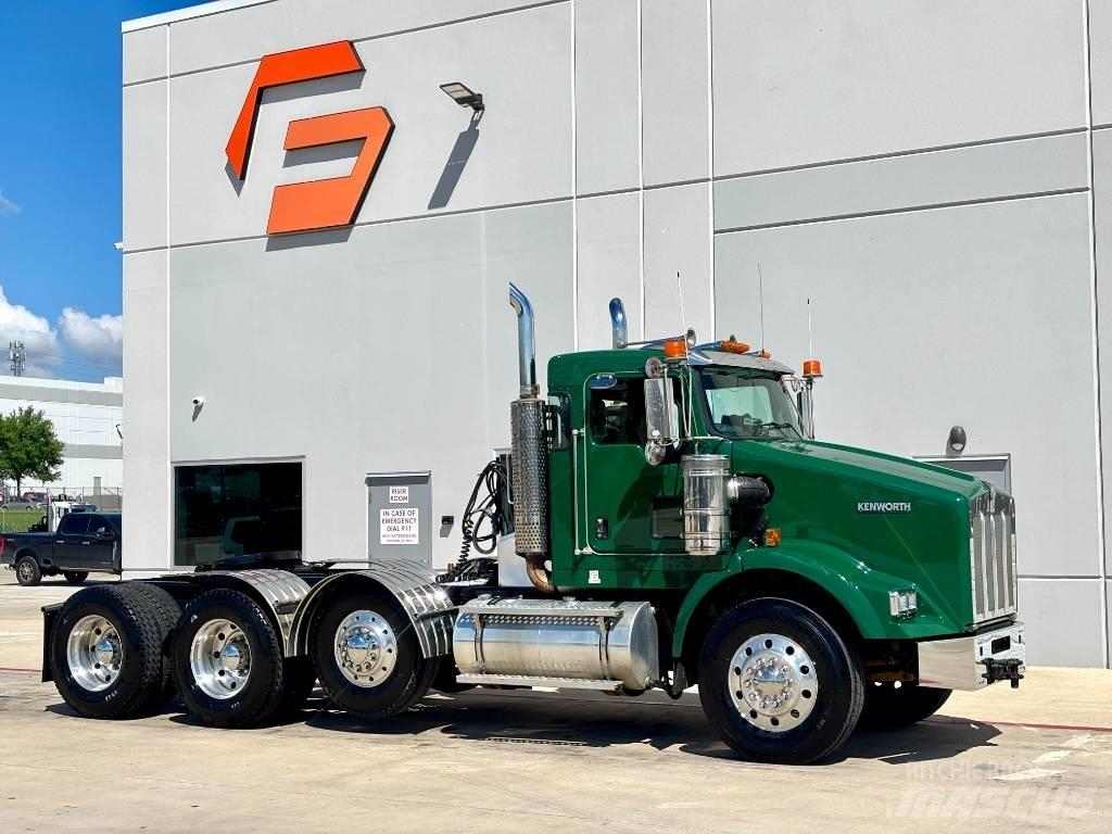 Kenworth T 800 Trekkers
