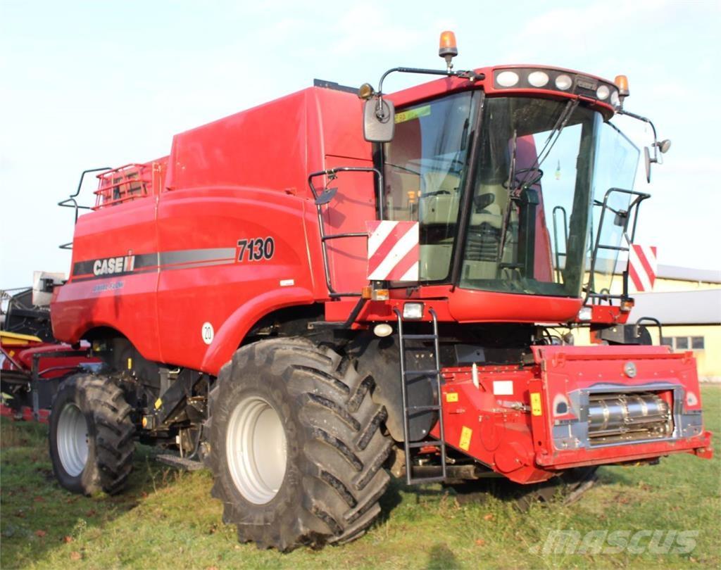 Case IH AF 7130 Maaidorsmachines
