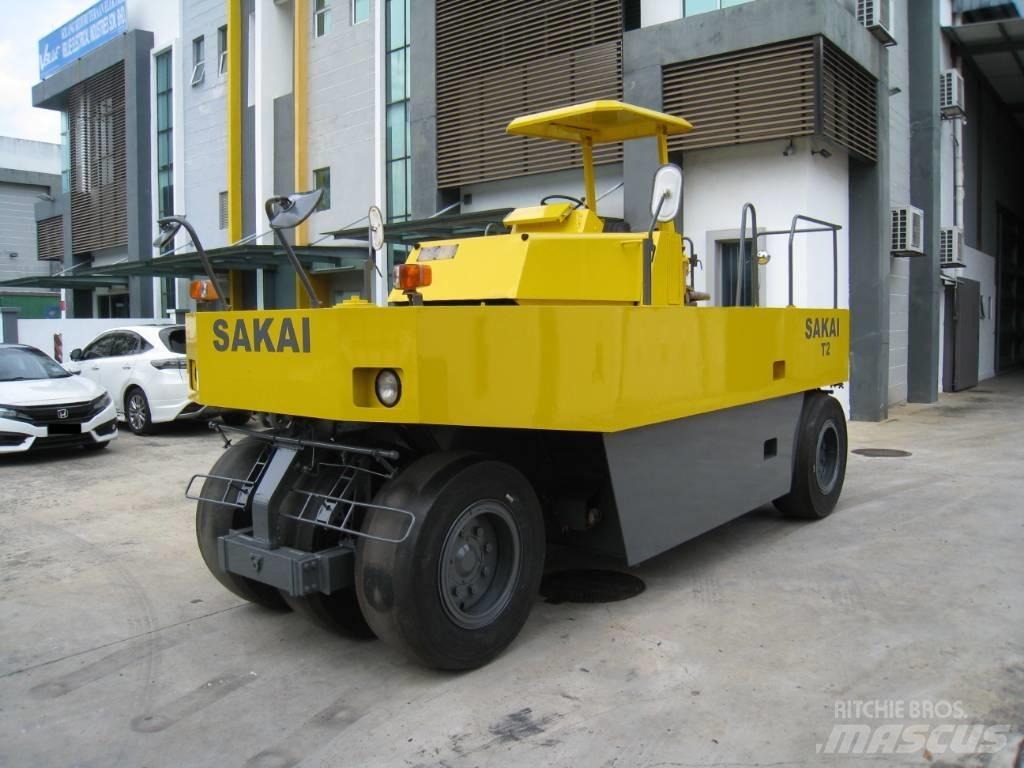 Sakai T2 Bandenwalsen