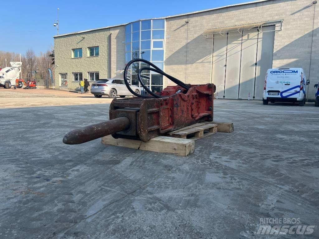 NPK E 220 Hamers en brekers