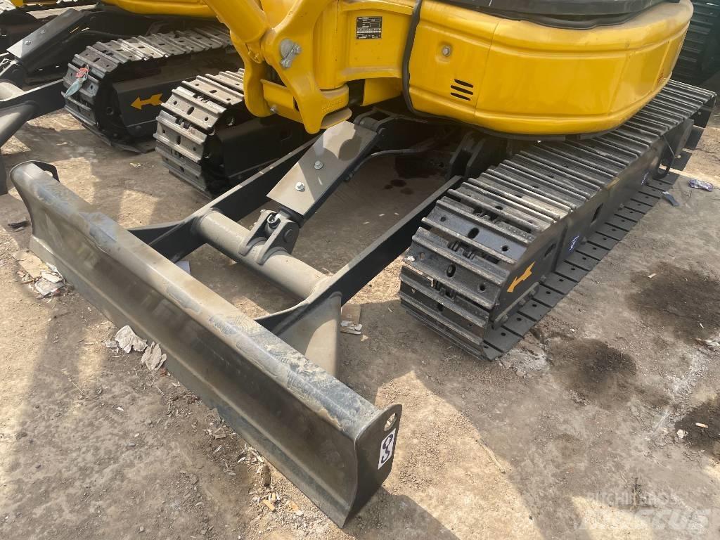 Komatsu PC 30 Minigraafmachines < 7t