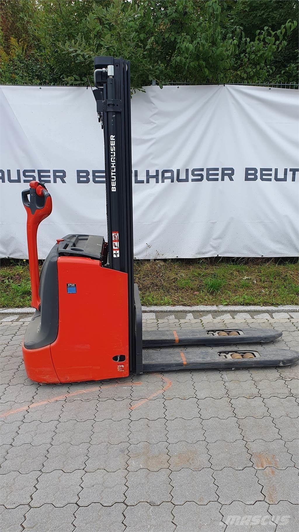 Linde L12i Stapelaar meeloop