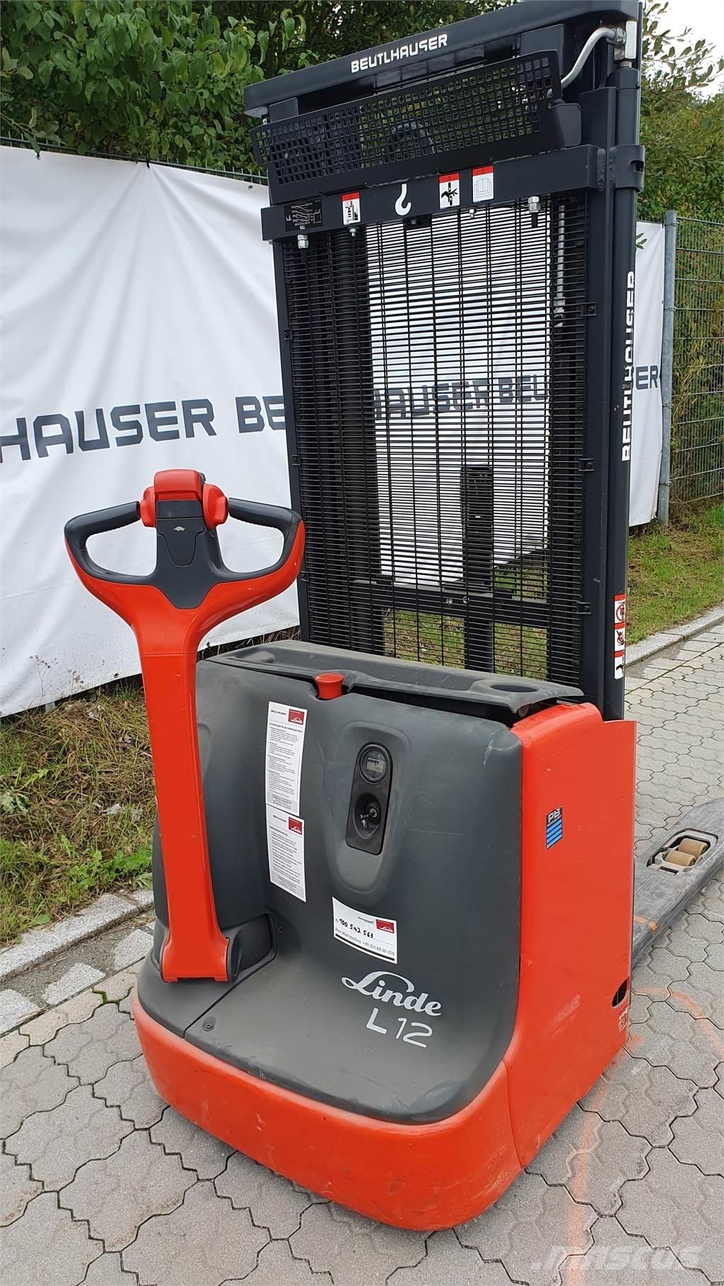 Linde L12i Stapelaar meeloop