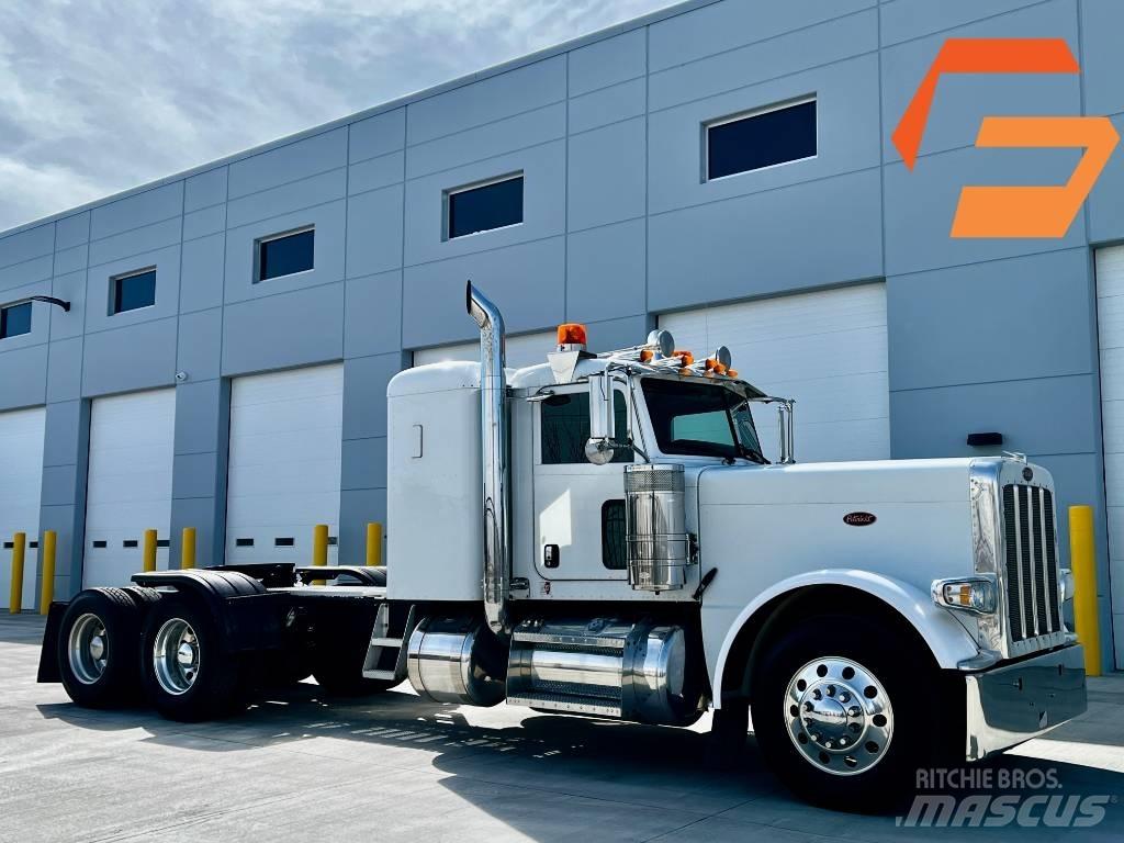 Peterbilt 389 Trekkers