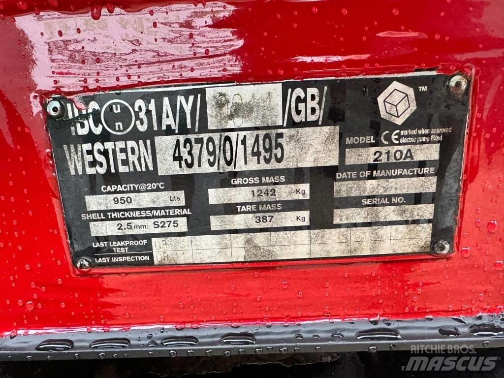 Western 950Litres Brandstof-en toegevoegde tanks